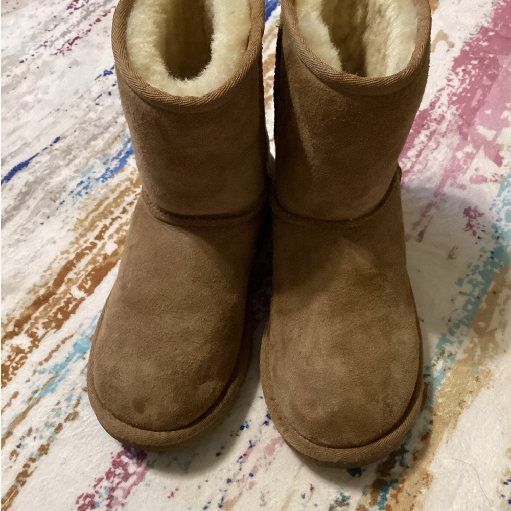 Girls Chestnut Ugg Boots